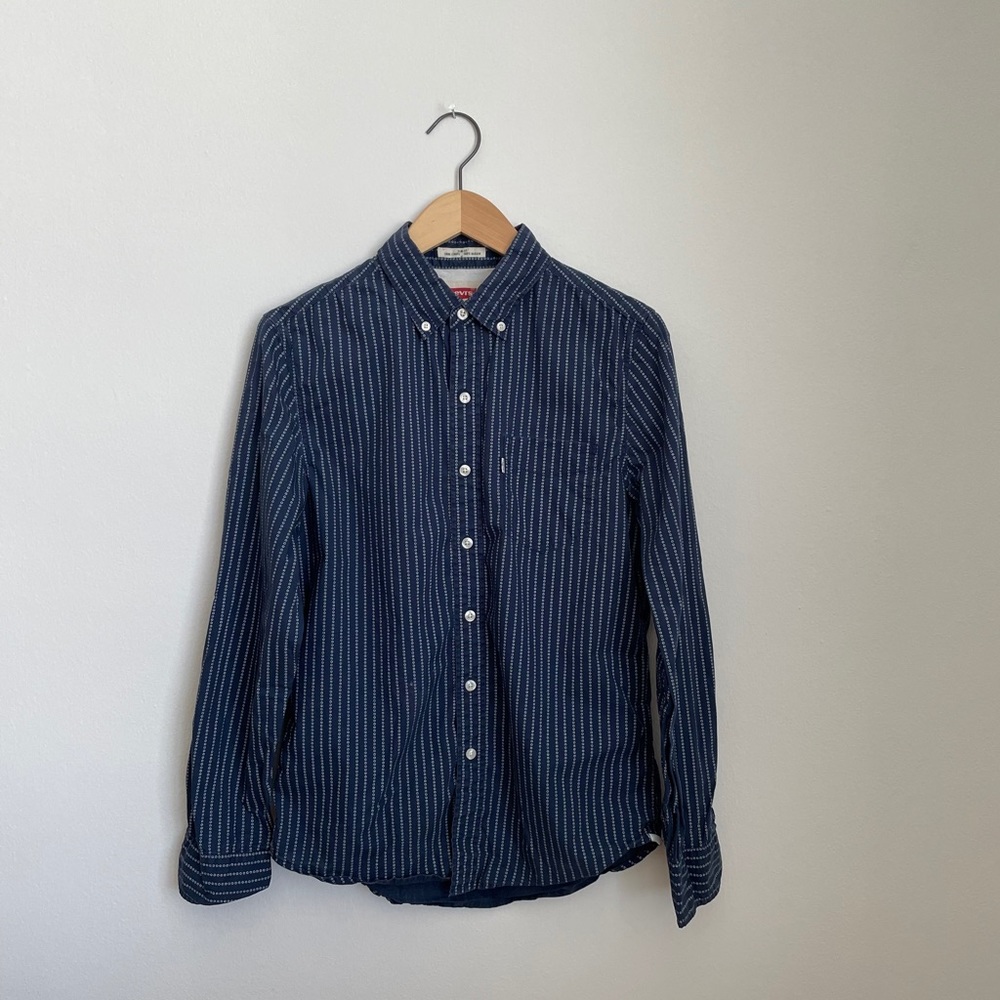 Levis shirt